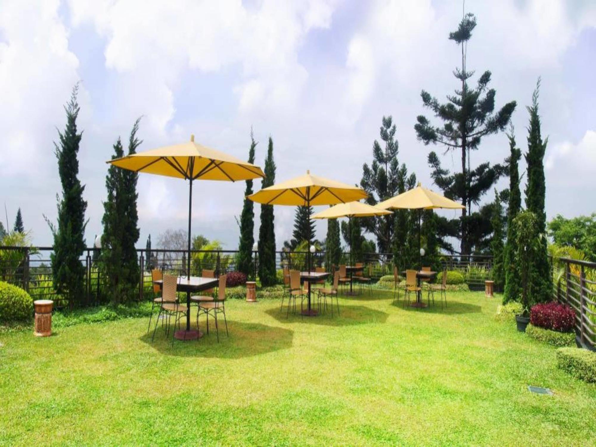Gumilang Regency Hotel Bandung Eksteriør bilde